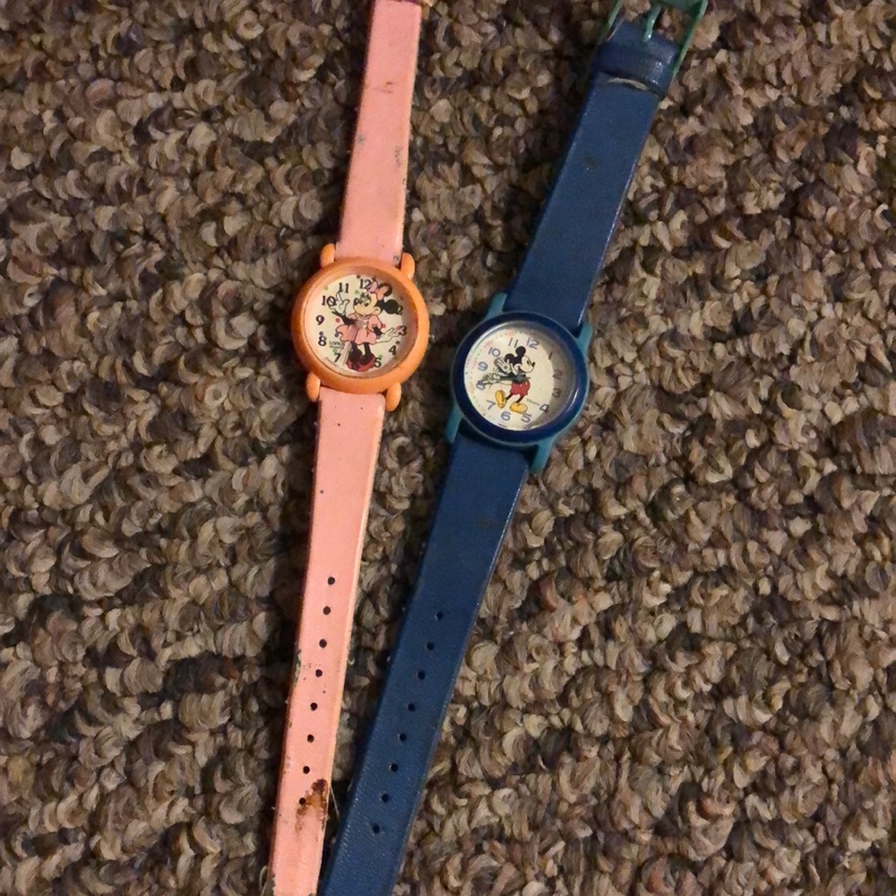 Vintage, Mickey and Minnie mouse watches made in Japan water resistant plastics